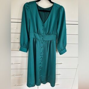 Women's emerald satin Button-Front Midi Dress